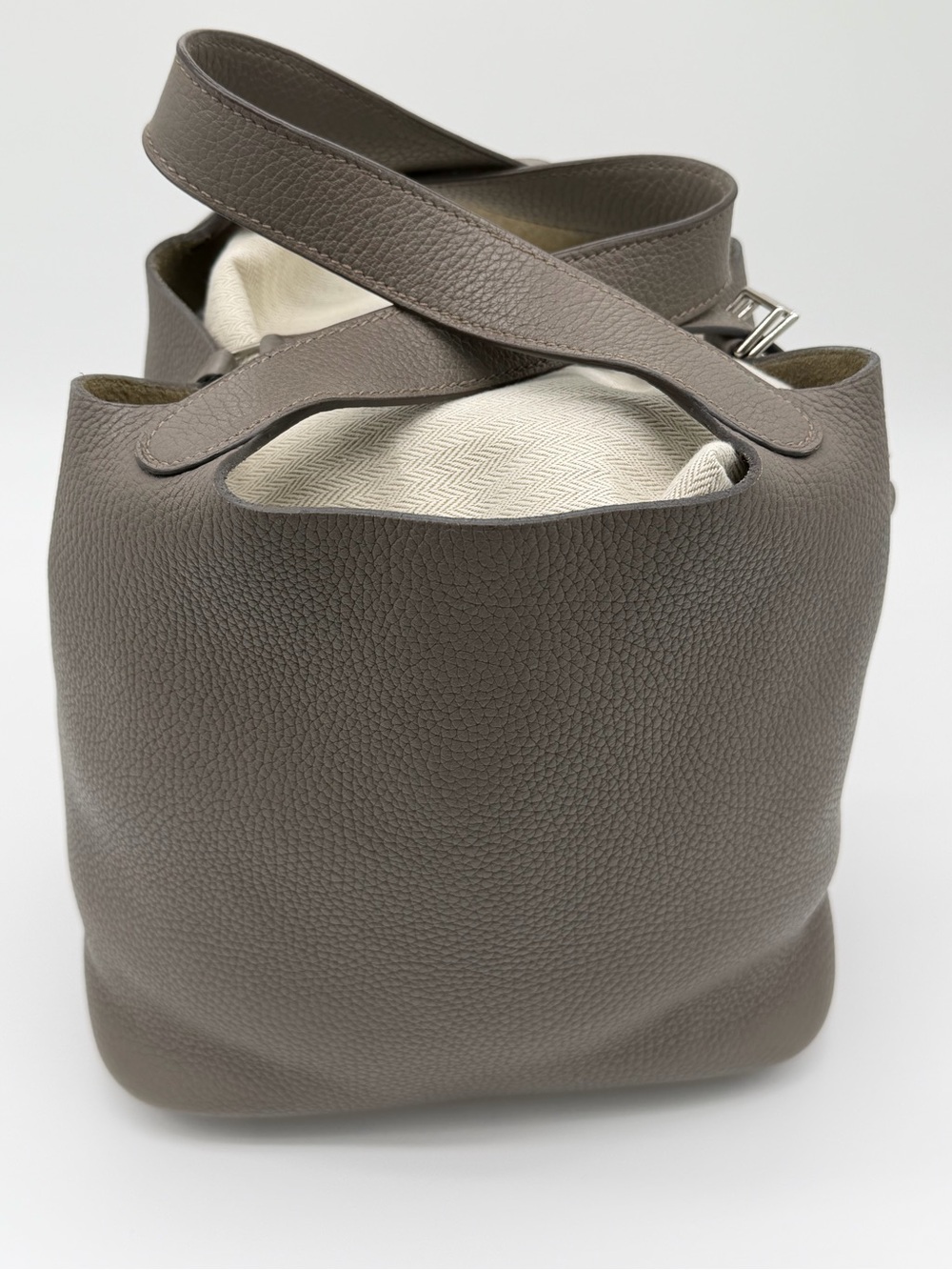 Hermes Picotin 22 Taupe Leather Tote Bag with Lock Detail (FULL SET) - Picture 2 of 14